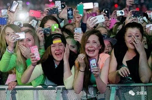 网红炸裂吃瓜事件,揭秘网络狂欢背后的真相