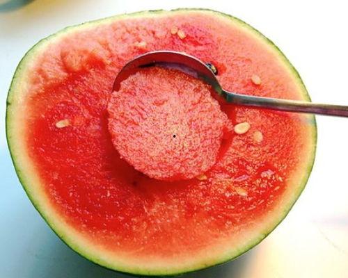 吃瓜网红小勺子图片,网红美食新风尚