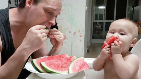 吃瓜小孩儿网图,吃瓜小孩儿网图背后的故事