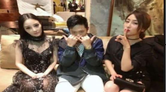 网曝吃瓜热门新闻视频,吃瓜群众热议焦点事件